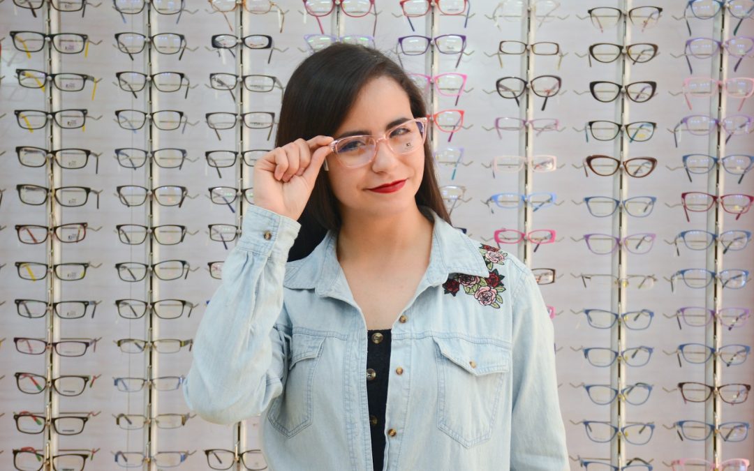 Should You Get Thinner Lenses for a Strong Glasses Prescription