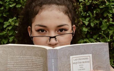 Can I Wear Reading Glasses with Multifocal Contacts?