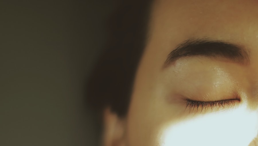 Photo Sleep in Contact Lenses